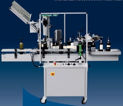 AUTOMATIC LABELLER FOR AUTOADHESIVE LABELS – CYLINDRICAL BOTTLES 1500 BpH